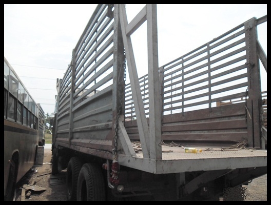 กระบะสิบล้อ สภาพสวยๆ ถอดจากเดกก้า 270