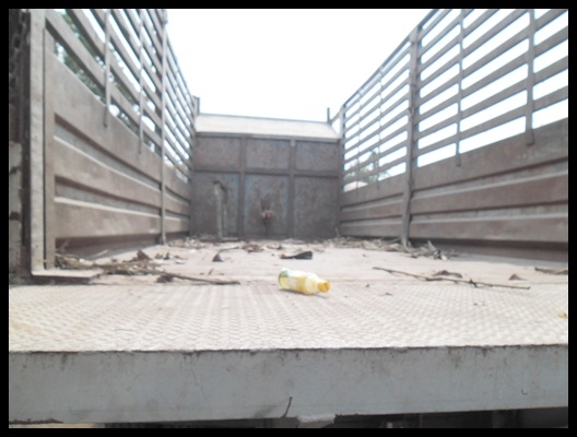 กระบะสิบล้อ สภาพสวยๆ ถอดจากเดกก้า 270