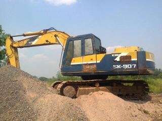 ขาย KOBELCO SK2O0M2 ตัวเดินใหญ่  สภาพสวยพร้อมใช้ ติดต่อได้ที่คุณ อ๊อฟ พิจิตร 086-737-9991