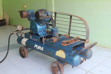 ปั๊มลม2 สูบ ยี่ห้อ PUMA (ของแท้ๆครับ)มากกว่า3 แรง สภาพดีครับ ปั๊มลม2 สูบ ยี่ห้อ PUMA (ของแท้ๆครับ)มากกว่า3 แรง สภาพดีครับ