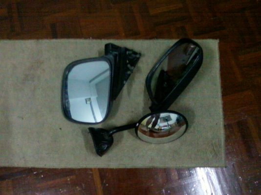 กระจกมองข้าง ซ้าย..ขวา..และกระจกส่องหน้ารถหัวจรวด