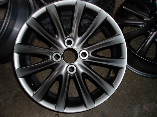 ขายล้อแม็ก new vios ขอบ15พร้อมยางถูกๆ