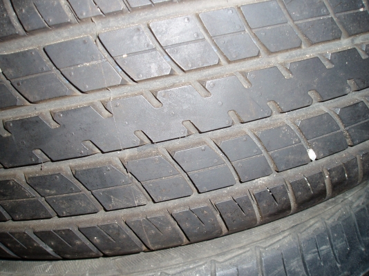 ขายล้อแม็ก new vios ขอบ15พร้อมยางถูกๆ