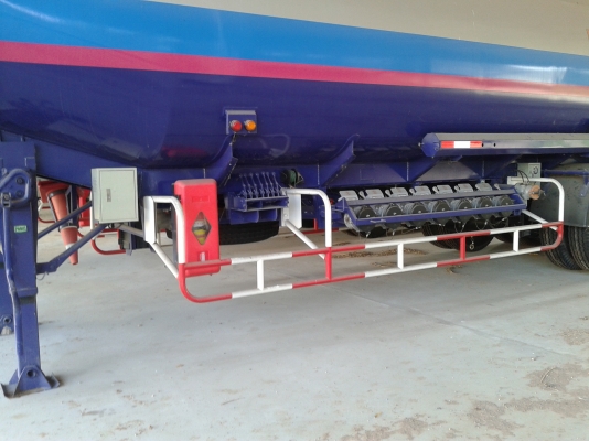 ขายรถกึ่งพ่วง3เพลาบรรทุกน้ำมัน