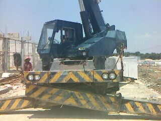 ขายรถเครน 4 ล้อ 20 ตัน Tadano M 2 เอกสารซื้อขาย มีจิ๊ป ยางสวย รถสวยครับ ขายรถเครน 4 ล้อ 20 ตัน Tadano M 2 เอกสารซื้อขาย มีจิ๊ป ยางสวย รถสวยครับ