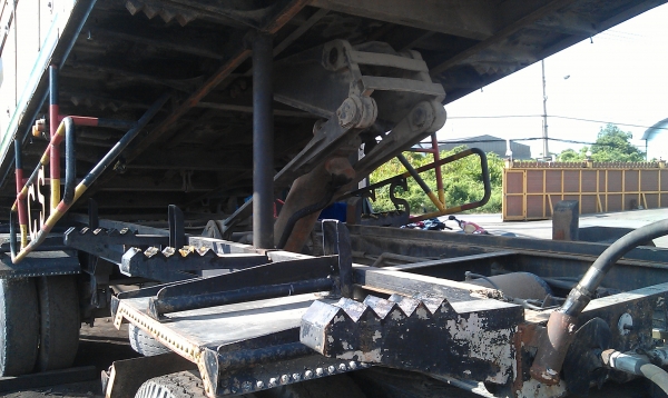 ขายรถ12ล้อดั๊มแม่กับลูกรถสวยพร้อมพร้อมใช้งาน