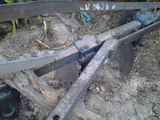 ขายรถแทรกเตอร์ 6610 เสื้อลาย