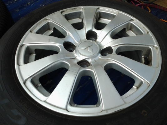 ล้อพร้อมยาง  ขายถูกๆๆ  ไม่เคยซ่อม