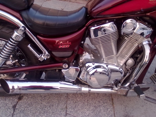 Suzuki Intruder 1400 CC. Suzuki Intruder 1400 CC.