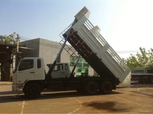 ฟูโซ่240ดั้มพนัสผ่านไฟแนนซ์รับรถเลย