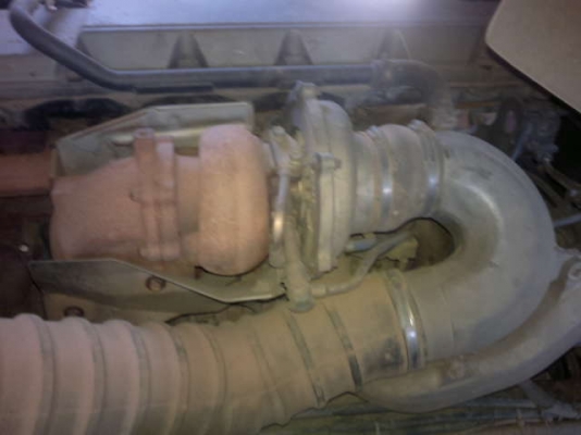 รถฮีโน่ 10 ล้อดั๊ม 260 แรงม้า ปี 46  ( ปลายปี ) ( ขายแม่ลูก )  สนใจติดต่อ 081 - 6079515