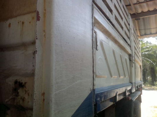 รถฮีโน่ 10 ล้อดั๊ม 260 แรงม้า ปี 46  ( ปลายปี ) ( ขายแม่ลูก )  สนใจติดต่อ 081 - 6079515