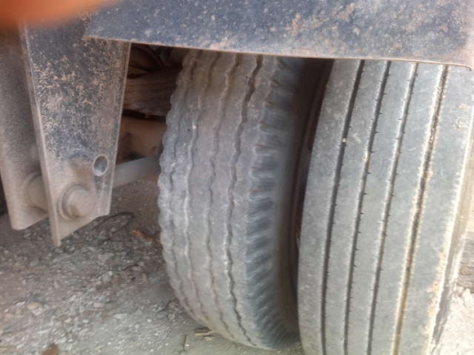 รถฮีโน่ 10 ล้อดั๊ม 260 แรงม้า ปี 46  ( ปลายปี ) ( ขายแม่ลูก )  สนใจติดต่อ 081 - 6079515