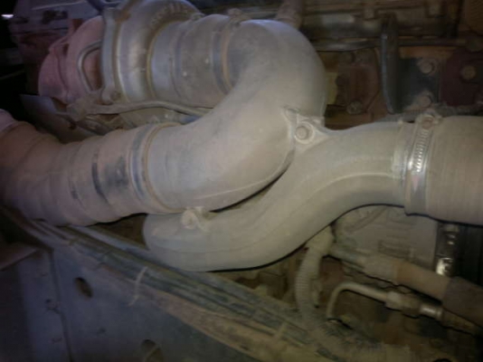 รถฮีโน่ 10 ล้อดั๊ม 260 แรงม้า ปี 46  ( ปลายปี ) ( ขายแม่ลูก )  สนใจติดต่อ 081 - 6079515