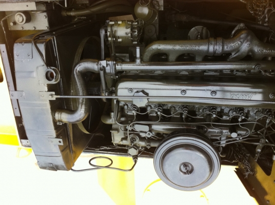 ขายด่วนรถบดล้อยาง7ล้อWATANABE WP15WE พร้อมใช้ เล่มทะเบียน