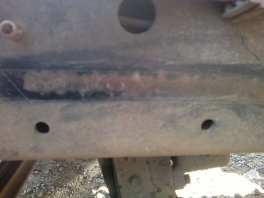 รถอิซูซุ 6 ล้อ รั่ว 175 แรงม้า  ปี 50   สนใจติดต่อ 081 - 6079515