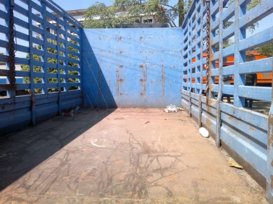 รถอิซูซุ 6 ล้อ รั่ว 175 แรงม้า  ปี 50   สนใจติดต่อ 081 - 6079515