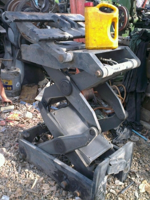 ขาย ชุดยกเสริม(ของใหม่) สำหรัีบรถโฟลค์ลิฟท์ครับ ไม่แน่ใจว่ารุ่น/ยี่ห้ออะไร ราคาถูกครับ นครปฐม