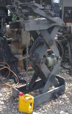 ขาย ชุดยกเสริม(ของใหม่) สำหรัีบรถโฟลค์ลิฟท์ครับ ไม่แน่ใจว่ารุ่น/ยี่ห้ออะไร ราคาถูกครับ นครปฐม