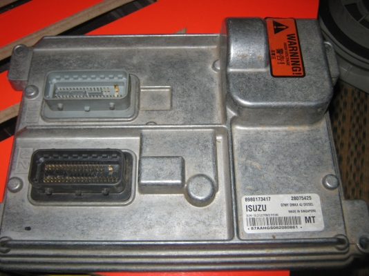 ขายกล่องecu d-max ปี06-07