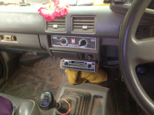 ***ขายแล้วครับขอบคุณ Truck2hand ขาย กระบะมังกรทองตอนเดียว ISUZU SPARK EX ปี35/92 เครื่องเดิมมังกรทอง2.5 90HP แห้ง แรง ประหยัด ช่วงล่างดี คัสซีดี ไม่ส่ายไม่เลื้อย ยาง พอใช้ กระบะมีผุนิดๆ สีดี อยากสวยต้องเก็บ หน้า-หลังเดิม ไม่เคยชนหนัก พ.ธรรมดา ไม่แอร์ หัวบ