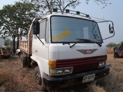 ขายรถดั้มพ์  ฮีโน่  FD172B  เครื่อง  HO7C  6  เกียร์เดินหน้า  เล่มทะเบียนพร้อมชุดโอน