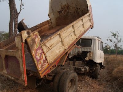 ขายรถดั้มพ์ ฮีโน่ FD172B เครื่อง HO7C 6 เกียร์เดินหน้า เล่มทะเบียนพร้อมชุดโอน ขายรถดั้มพ์ ฮีโน่ FD172B เครื่อง HO7C 6 เกียร์เดินหน้า เล่มทะเบียนพร้อมชุดโอน