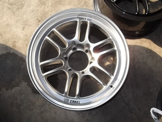 ขายล้อRPF1 ขอบ18 กว้างหน้า9หลัง10 ถูกๆ 16500.- ส่งได้ทั่วไทยครับ