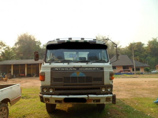 ขายรถเทเลอร์10 ล้อ 2 เพลา บรรทุกแม็คโคร  สวยๆ