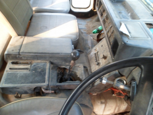 ขายรถเทเลอร์10 ล้อ 2 เพลา บรรทุกแม็คโคร  สวยๆ