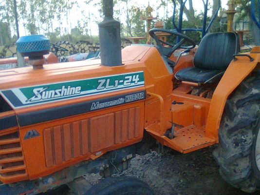 สวยอีกคันจ้า....คูโบต้า L1-24 สีเดิมสวยสดงามแท้ๆ