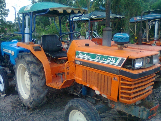 สวยอีกคันจ้า....คูโบต้า L1-24 สีเดิมสวยสดงามแท้ๆ