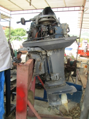 ขายเครื่อง YAMAHA 40 แรง ขายเครื่อง YAMAHA 40 แรง