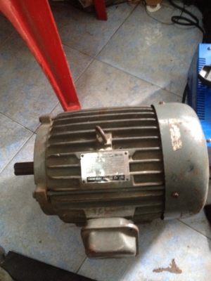 ขายมอเตอร์ 3 เฟส TECO 5HP 3000บาท