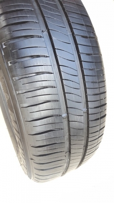 ขายยาง185/65/14 ปี 14  MICHERLIN XM2  2 เส้น