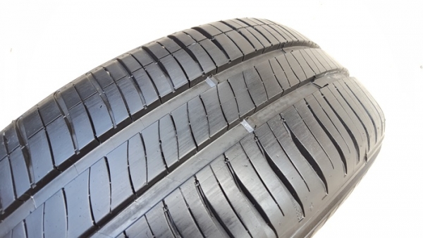 ขายยาง185/65/14 ปี 14  MICHERLIN XM2  2 เส้น