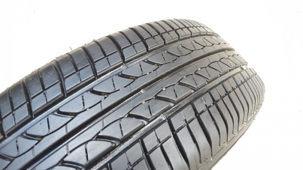 ขายยาง185/70/14 ปี 14  BRIDGESTONE  2 เส้น