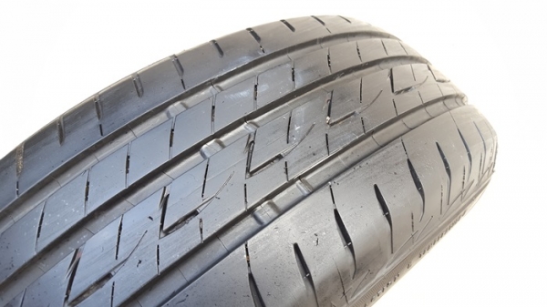 ขายยาง195/65/15ปี15/3เส้น+ปี14/1เส้น  BRIDGESTONE EP200  4 เส้น