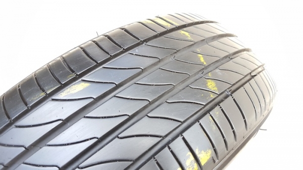 ขายยาง195/65/15 ปี 15 MICHERLIN 3ST  2 เส้น