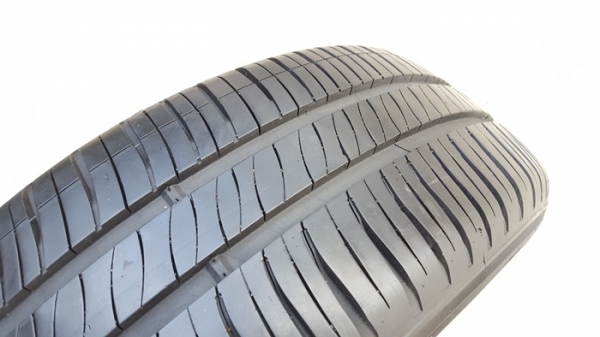 ขายยาง185/60/15 ปี 14 MICHERLIN XM2 4 เส้น