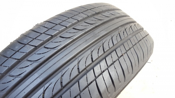 ขายยาง185/60/15 ปี 13 THUDENER 4 เส้น