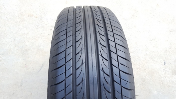 ขายยาง185/60/15 ปี 13 THUDENER 4 เส้น