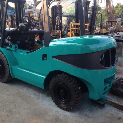 รถโฟลค์ลิฟท์ 5ตัน ดีเซล