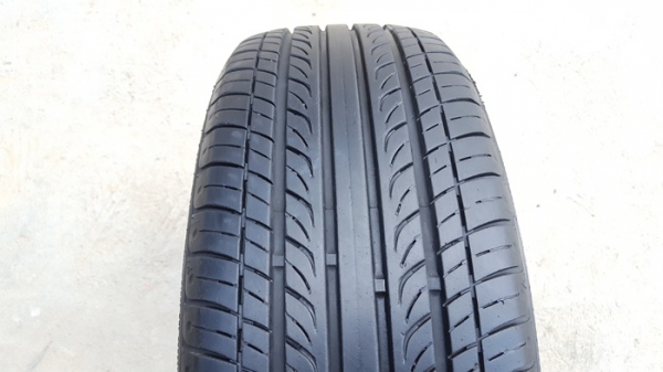 ขายยาง195/60/15 ปี 14 DEESTONE 2 เส้น