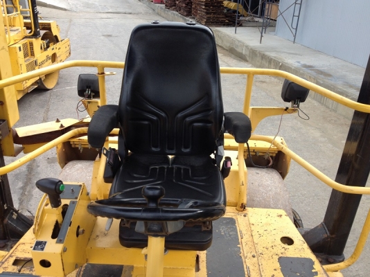 รถบดสั่นสะเทือน Sakai SW800 น้ำหนัก 10 ตัน รถเก่านอก มีให้เลือกหลายคัน