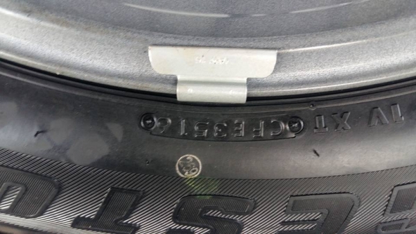 ขายล้อแม็กป้ายแดง ranger 18" ยางปี16 สนใจติดต่อ ตาเล็ก ล้อและยางครับ 081-3747940