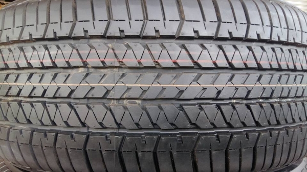 ขายล้อแม็กป้ายแดง ranger 18" ยางปี16 สนใจติดต่อ ตาเล็ก ล้อและยางครับ 081-3747940