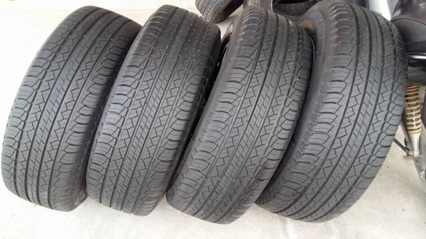 ขายล้อแม็กป้ายแดง fortuner 18" ยางปี16 สนใจติดต่อ ร้าน ก.เจริญการยางครับ 081-3747940 ขายล้อแม็กป้ายแดง fortuner 18" ยางปี16 สนใจติดต่อ ร้าน ก.เจริญการยางครับ 081-3747940