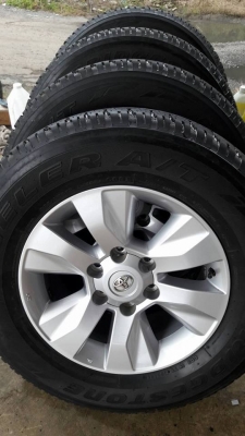 ขายล้อแม็ก Revo 17" สนใจติดต่อ ร้าน ก.เจริญการยางครับ 081-3747940