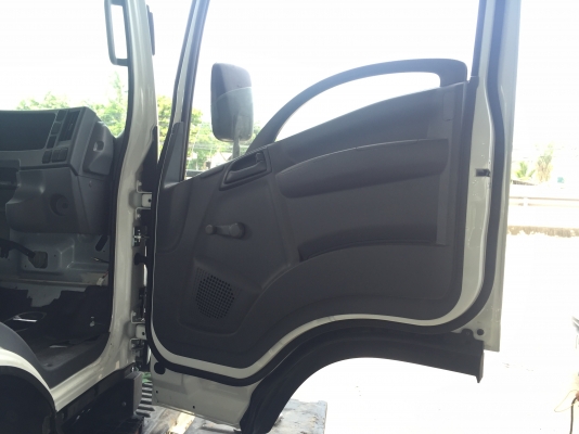 ขายหัวถอดป้ายแดง 6 ล้อ NQR 175